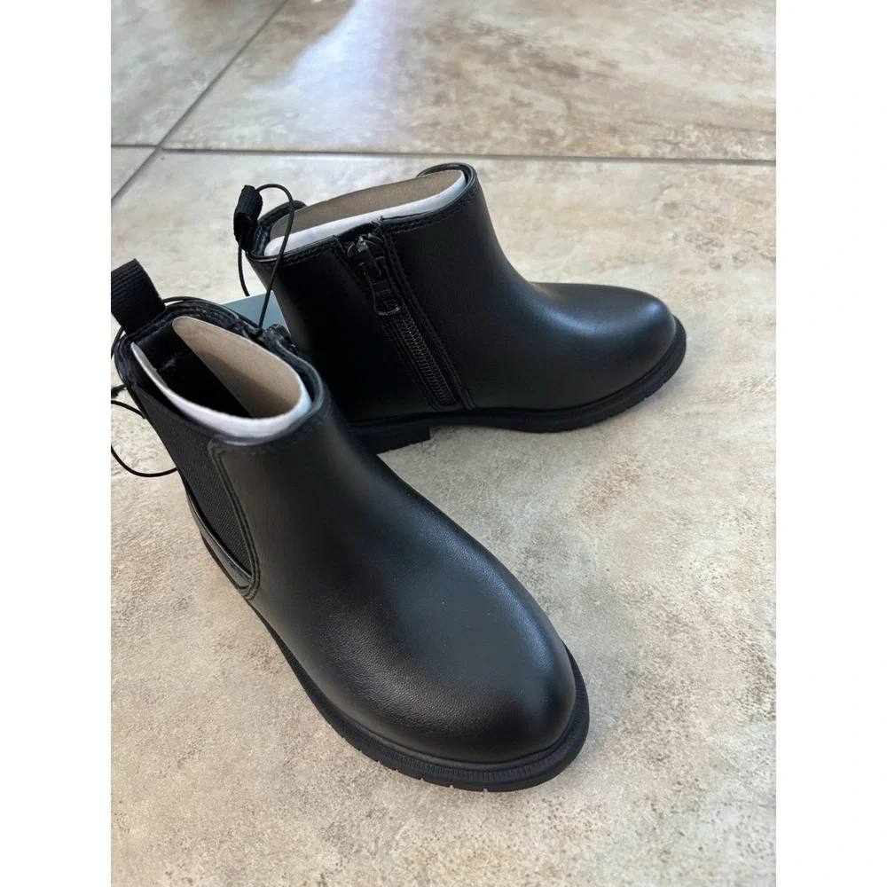Cat & Jack Girls Black Ankle Boots Size 7 Side Zip Lug Sole NWT